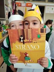 strano_1.jpg